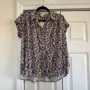 See U Soon Beige Blue Short Sleeve Button Blouse Size Small, NWT